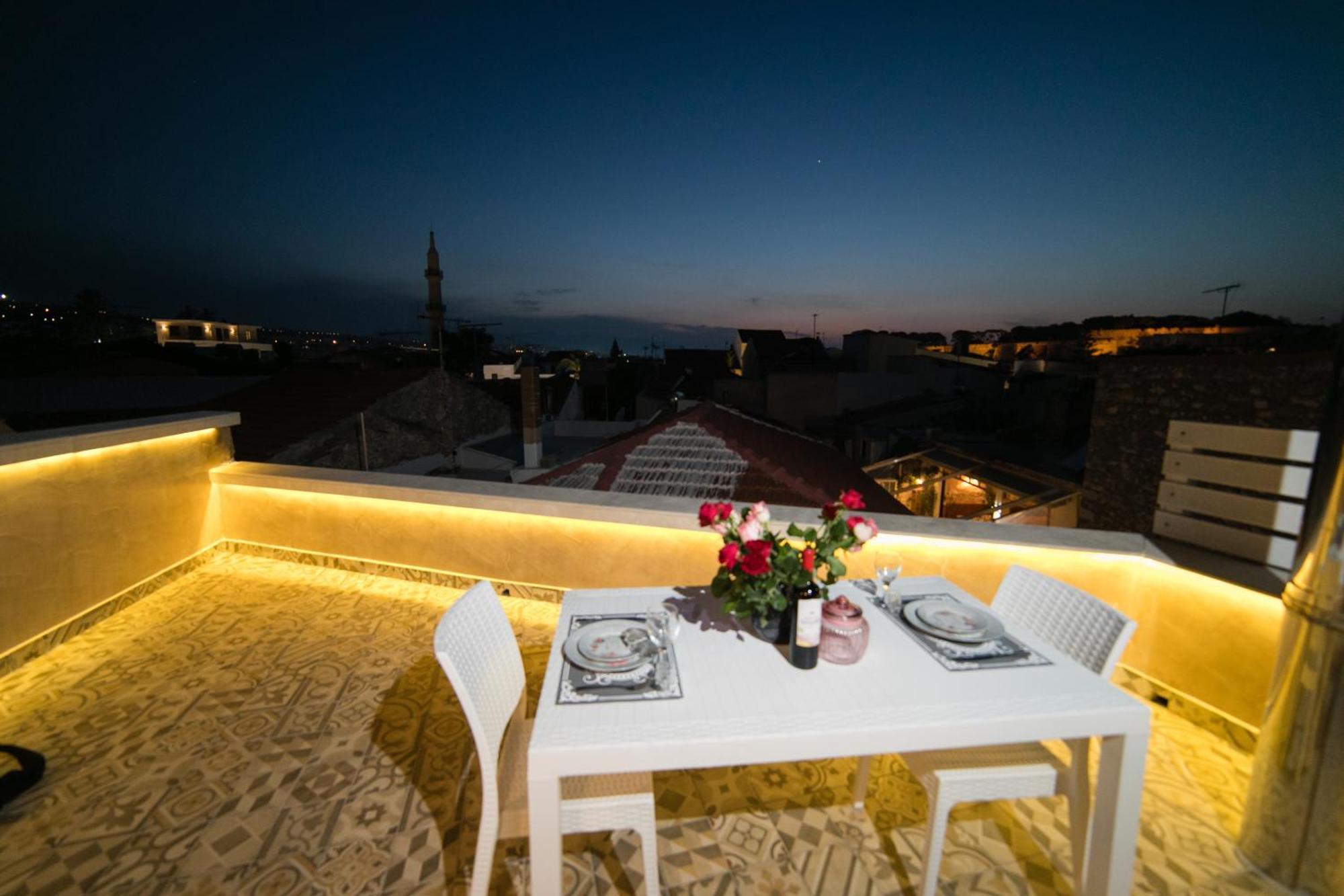 Jacuzzi Suite In The Heart Of Oldtown Resmo Dış mekan fotoğraf